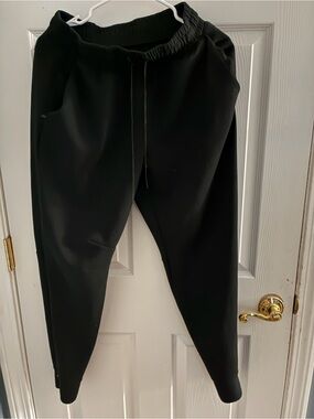 Jockey Men's Black Elastic Drawstring Joggers